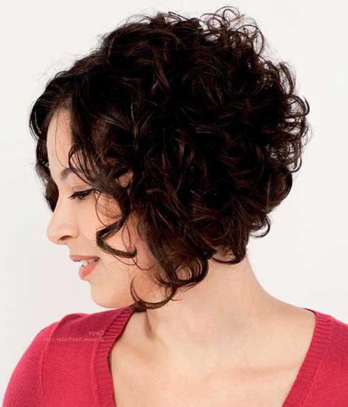 ženske frizure za kratku kosu ovalnog lica