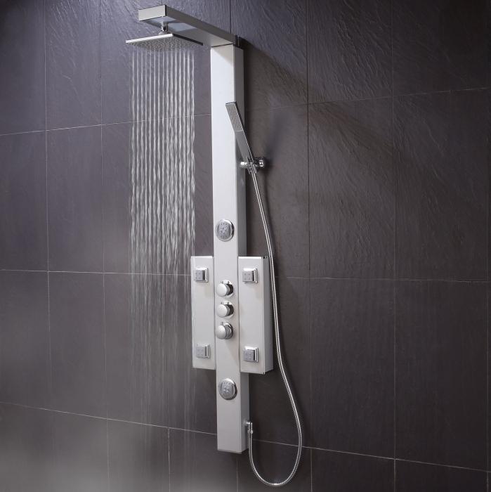 sprchový stojan s dešťovou sprchou