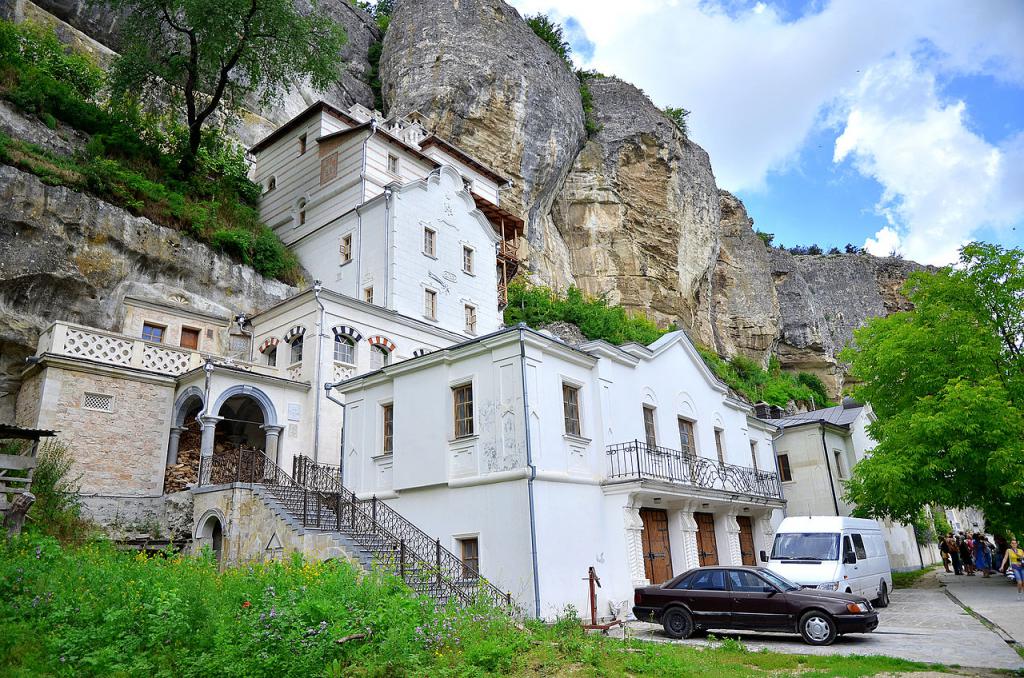 Светият Успенски манастир