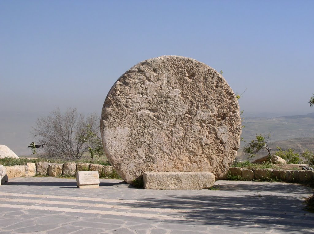 Споменик Мојсију