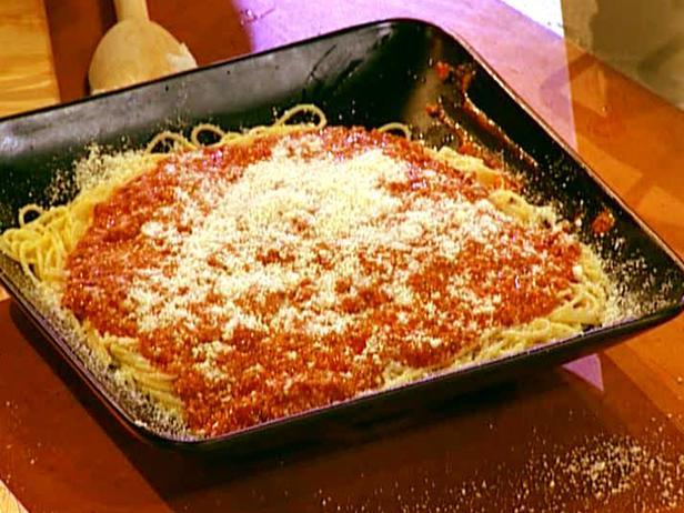 jak gotować spaghetti bolognese