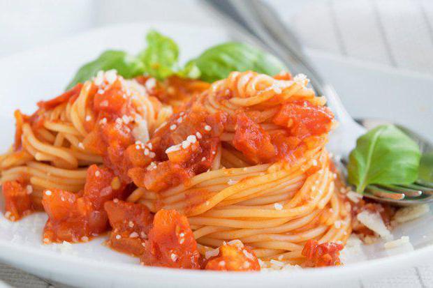 salsa di crema per la ricetta degli spaghetti