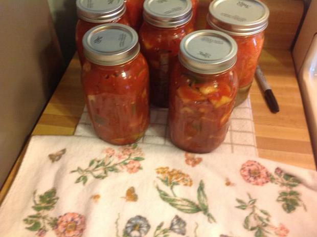 bučke v paradižnikovi omaki