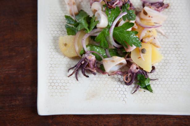 Insalata di calamari con insalata di mais