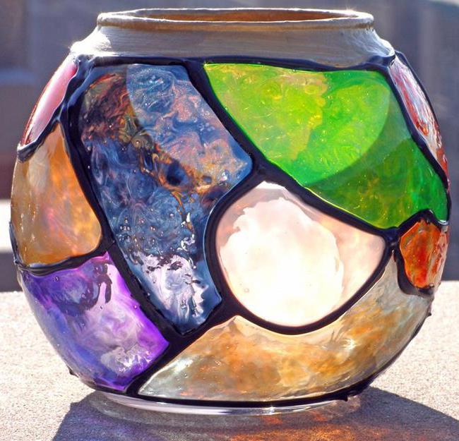 vaze s obojenim bojama