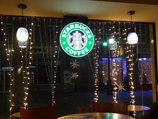 Starbucks negli indirizzi di Mosca