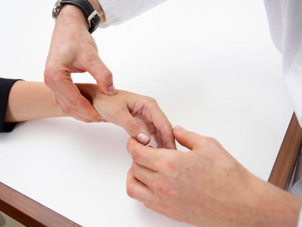 stenotički ligamentitis liječenje palca