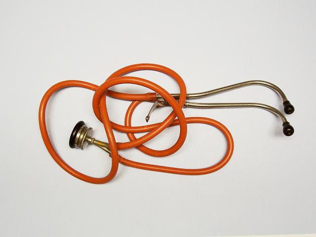 Fotografija stetoskopa in fonendoskopa