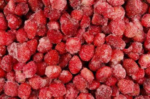 как да замразите ягодите със захар