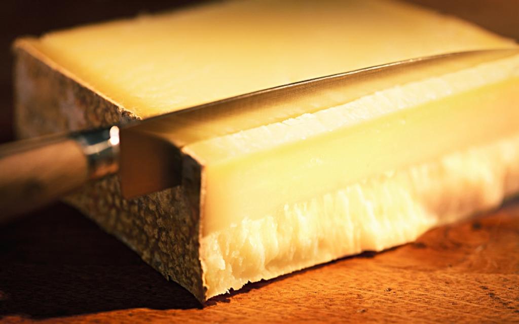 švýcarský sýr gruyere