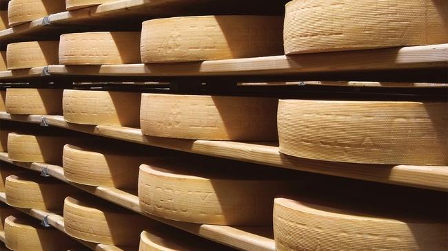 sira u skladištu