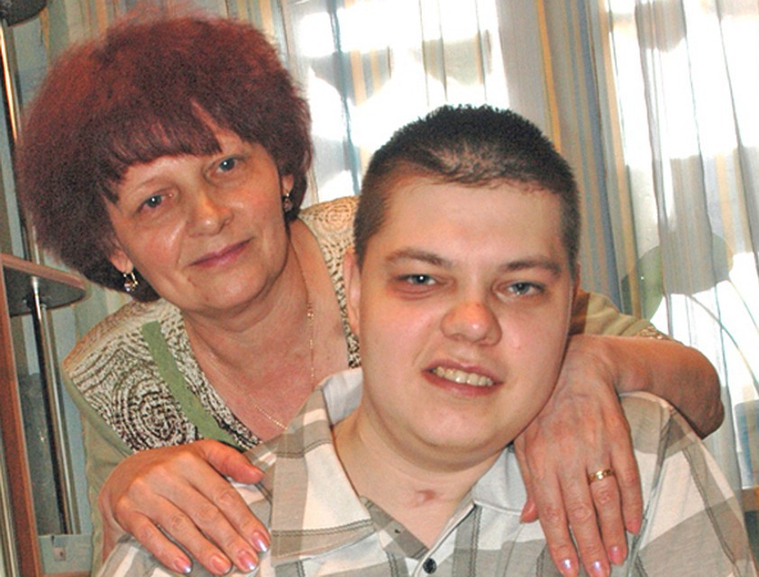 Sychev con sua madre