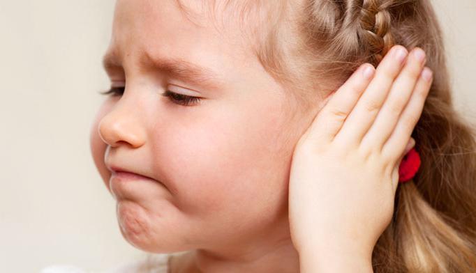 zapalenie ucha środkowego u dziecka