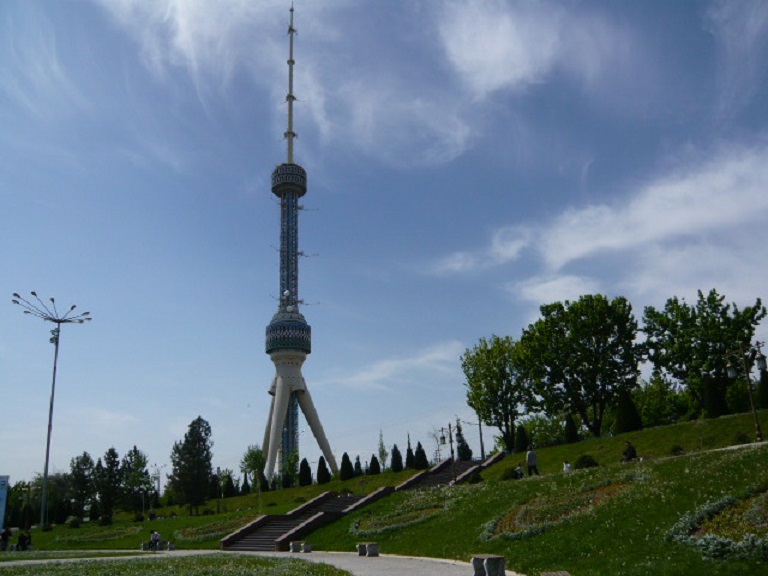 výška televizní věže Taškent