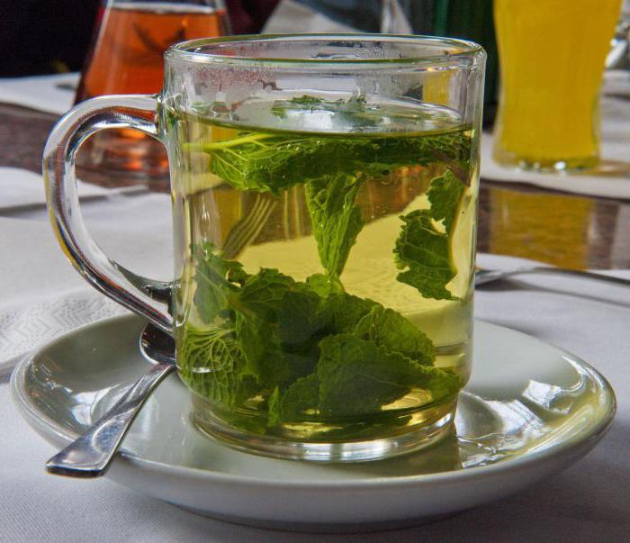 Come fare il tè dalle foglie di ribes