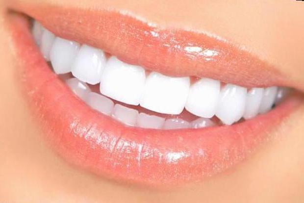 прегледи за подравняване на зъби