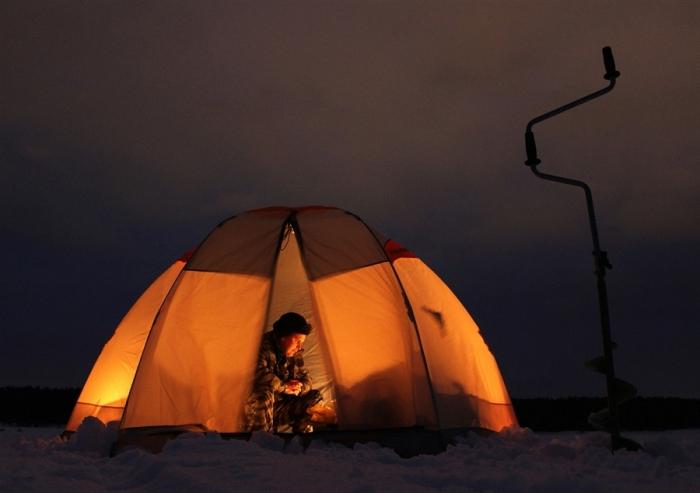 zimowy namiot wędkarski