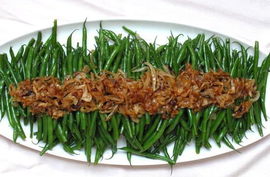Piatti di asparagi