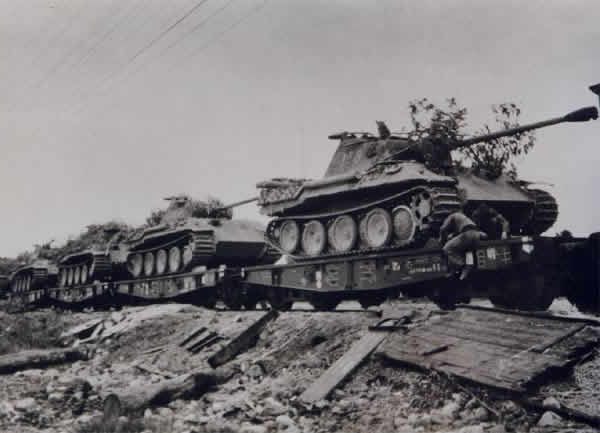 Njemački panter s tankom