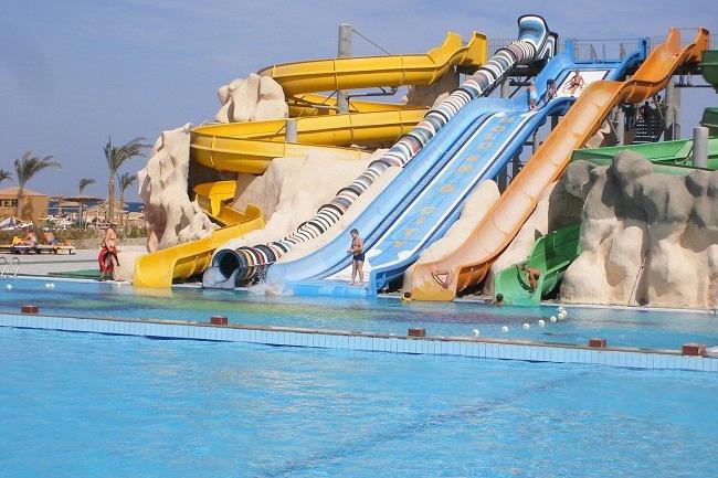 Hotely ve městě New Hurghada s vodním parkem