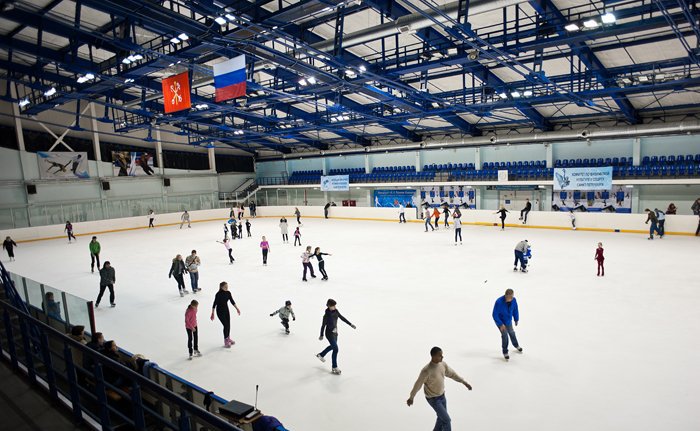 лед клизалиште академија