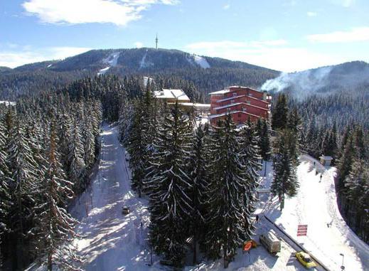 Bulharsko lyžařská střediska Pamporovo