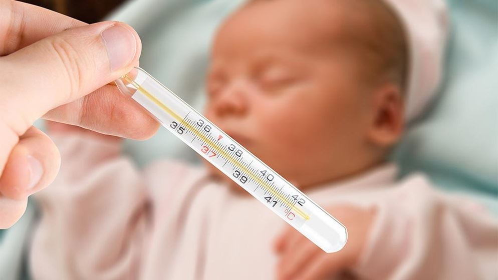 Как да се измери температурата на новородено с живачен термометър