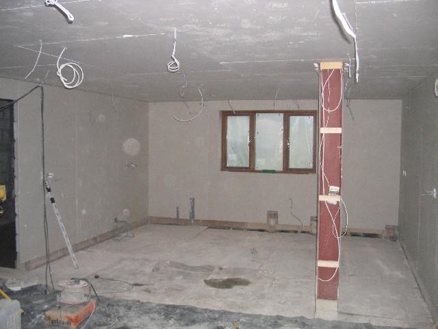 реновиран кухненски таван от гипсокартон