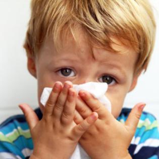 aiuto per i bambini con il raffreddore