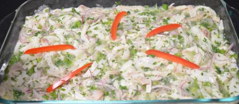 lahodný vařený rybí salát