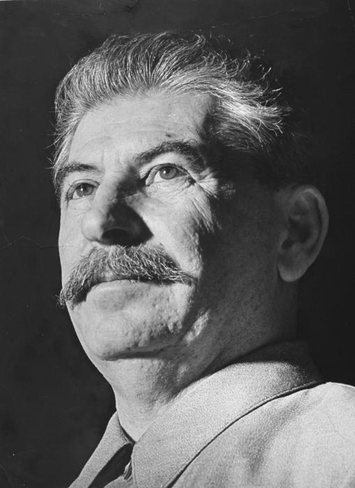 skutečné jméno Stalina Josefa