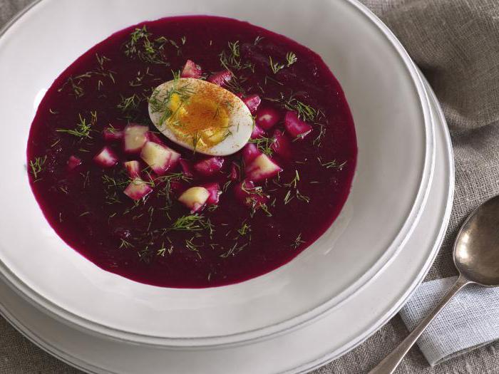 каква е разликата между борща и червена супа