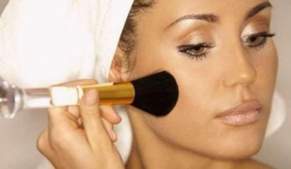 korekcija lica okrugle s šminkom