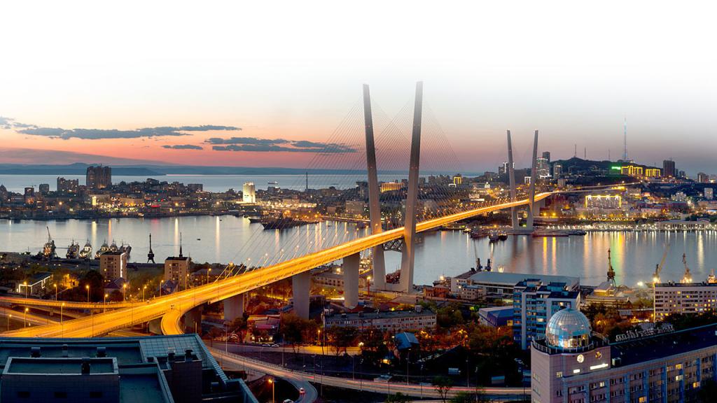 Владивосток.  Златен мост.