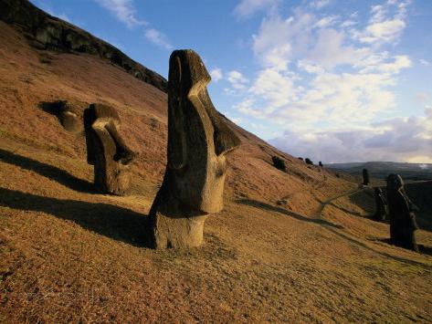 статуи на остров Великден имат торс