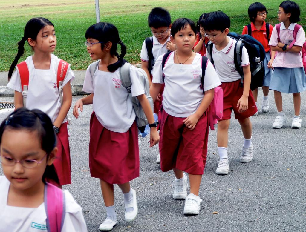 Šolski otroci v Singapurju