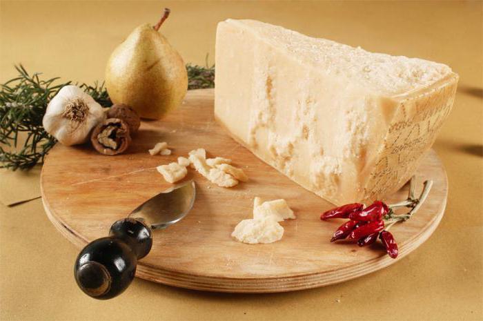 italský sýr grana padano
