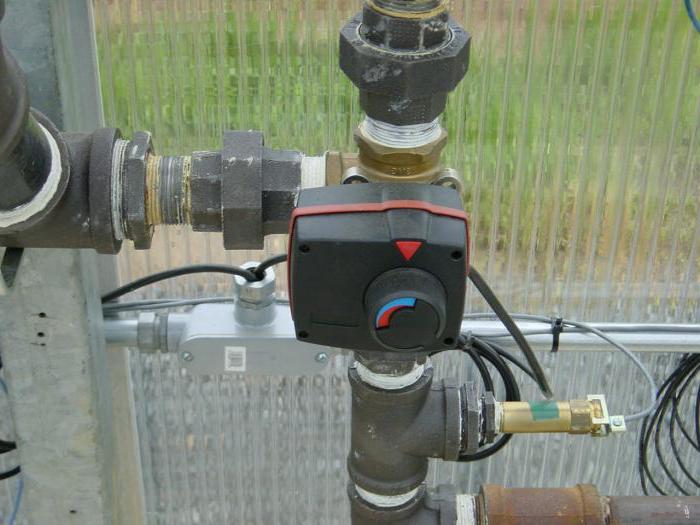 Trosmjerni ventil za grijanje s termostatom
