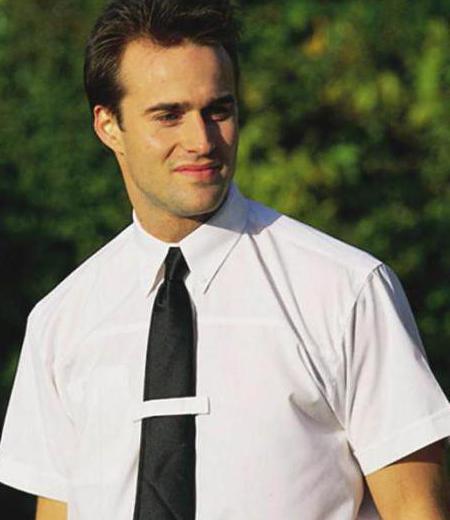 могу ли носити кравату с кратком кошуљом