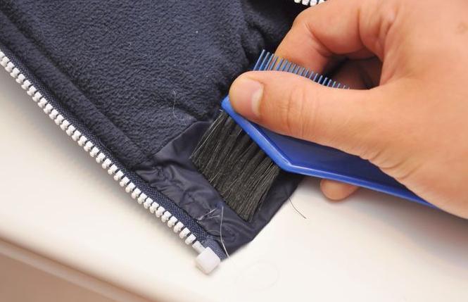 как да премахнете смолата от дрехите
