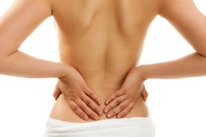 kako odstraniti maščobo s hrbta
