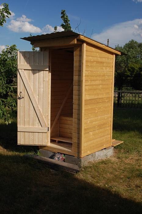 toaleta pro dávání dřevěných