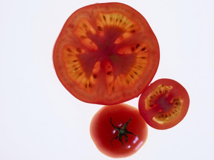 rajčatová bobule nebo zelenina nebo ovoce