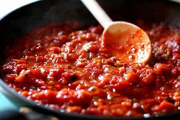 домати в доматен сос