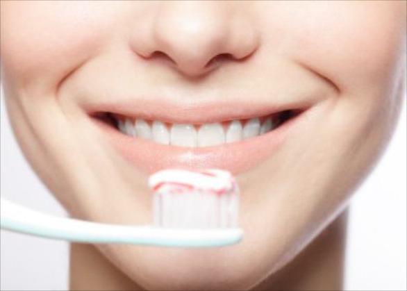 Паста за зъби Sensodin възстановяване и защита