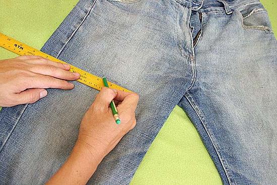 come fare pantaloncini di jeans