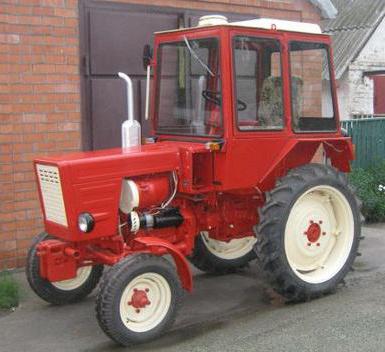 traktor t 25 specifikace zařízení