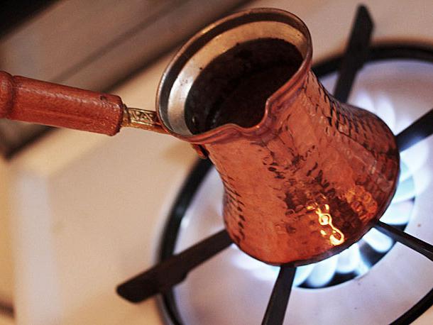 Preparazione del caffè turco