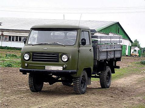 Автомобил УАЗ-450