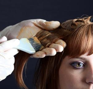 как да възстановите косата след химията